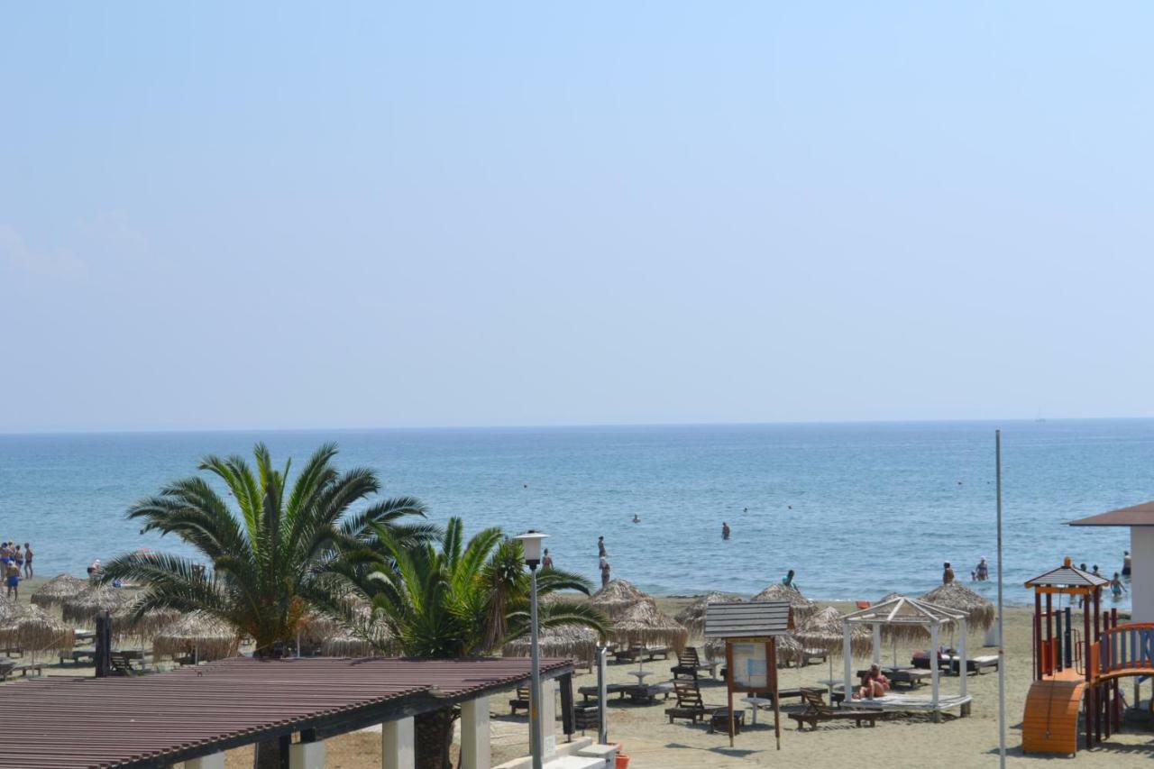 13 Sandy Beach Mackenzie Larnaca Exterior foto